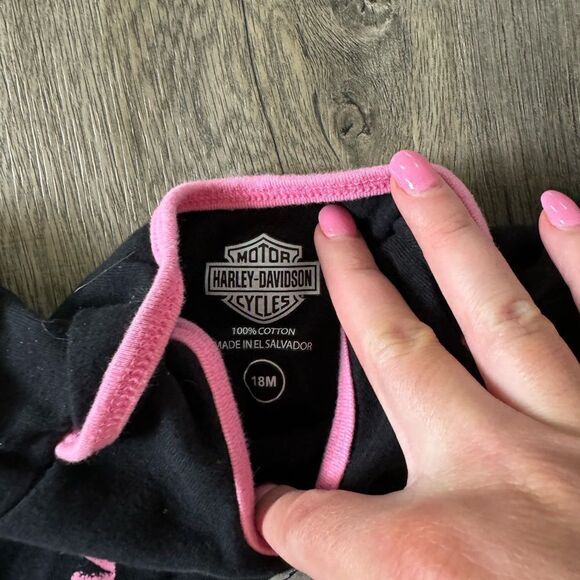 BABY GIRL HARLEY DAVIDSON “MY GRANDMA RIDES A HARLEY” ONESIE SIZE 18 MOS - Picture 2 of 2